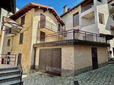 Foto Porzione di Casa in Vendita, pi di 6 Locali, 250 mq, Crandola V