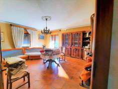 Foto Porzione di Casa in Vendita, pi di 6 Locali, 280 mq, Fontana Li