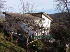 Foto Porzione di casa in Vendita a Albareto Via Lina Pagliughi