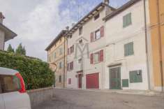 Foto Porzione di casa in vendita a Albinea