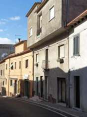 Foto Porzione di casa in vendita a Alviano