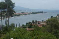 Foto Porzione di casa in vendita a Ameglia