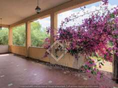 Foto Porzione di casa in vendita a Ameglia