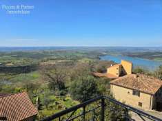 Foto Porzione di casa in vendita a Baschi