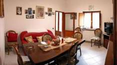 Foto Porzione di casa in vendita a Borgo a Buggiano - Buggiano 145 mq  Rif: 1076889