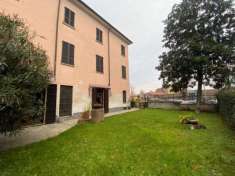 Foto Porzione di casa in vendita a Borgonovo Val Tidone