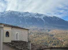 Foto Porzione di casa in vendita a Caramanico Terme - 4 locali 94mq