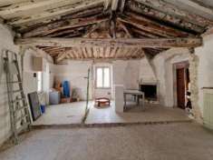 Foto Porzione di casa in vendita a Carrara 110 mq  Rif: 1121160