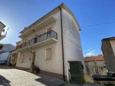 Foto Porzione di casa in vendita a Castel Frentano