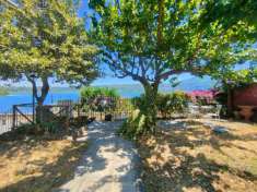 Foto Porzione di casa in vendita a Castel Gandolfo