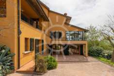 Foto Porzione di casa in vendita a Castel San Pietro Terme