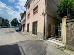 Foto Porzione di casa in vendita a Castelnovo Ne' Monti - 6 locali 200mq