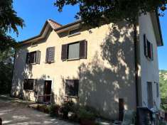Foto Porzione di casa in vendita a Gualdo Tadino