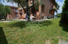Foto Porzione di casa in vendita a Imola