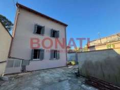 Foto Porzione di casa in vendita a La Spezia