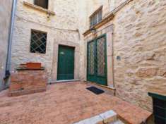 Foto Porzione di casa in vendita a Lugnano in Teverina