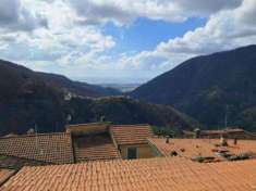 Foto Porzione di casa in vendita a Massa