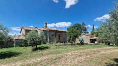 Foto Porzione di casa in vendita a Massa Martana