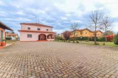 Foto Porzione di casa in vendita a Medicina