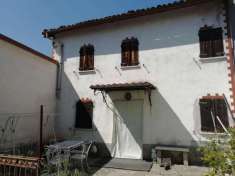Foto Porzione di casa in vendita a Mombaruzzo