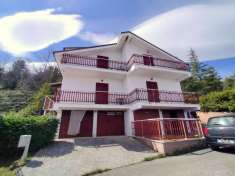 Foto Porzione di casa in vendita a Montefalcone Appennino