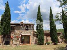 Foto Porzione di casa in vendita a Monteriggioni