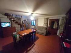Foto Porzione di casa in vendita a Novafeltria