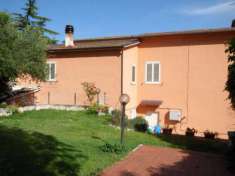 Foto Porzione di casa in vendita a Osimo - 5 locali 190mq