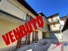 Foto Porzione di casa in vendita a Pontida