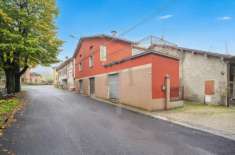 Foto Porzione di casa in vendita a Quattro Castella