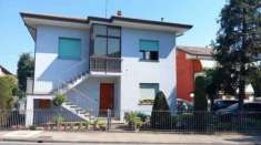 Foto Porzione di casa in vendita a Riccione