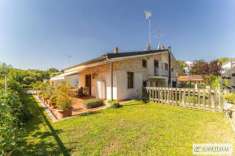 Foto Porzione di casa in vendita a Rosta