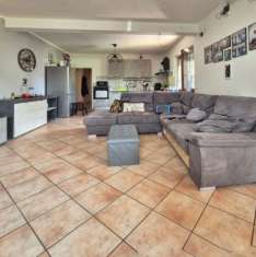 Foto Porzione di casa in vendita a Santo Stefano di Magra