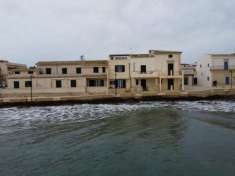 Foto Porzione di casa in vendita a Scicli