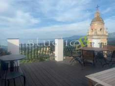 Foto Porzione di casa in vendita a Seborga - 6 locali 150mq