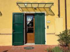 Foto Porzione di casa in vendita a Seravezza
