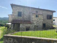 Foto Porzione di casa in vendita a Valdottavo - Borgo a Mozzano 130 mq  Rif: 1273493
