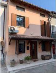 Foto Porzione di casa in Vendita a Vigasio