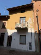 Foto PORZIONE DI RUSTICO INDIPENDENTE CON GIARDINO PRIVATO