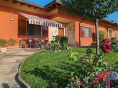 Foto Porzione di Villa bifamiliare