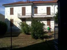 Foto Porzione di villa bifamiliare centro mq 180 Euro 75.000