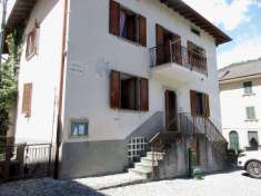 Foto Porzione di villa in vendita a Locatello