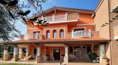 Foto Porzione di villa in vendita a Monsano