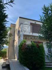 Foto Porzione di Villa in Vendita a Salinelle, Lascari  Zona Residenziale e Tranquil