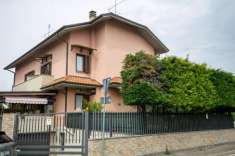 Foto Porzione di villa in vendita a Solaro