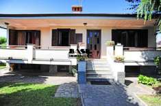 Foto Porzione di villa in vendita a Veniano