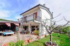 Foto Porzione di villa in vendita a Verano Brianza - 4 locali 210mq