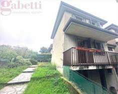 Foto Porzione Villa in Vendita, 5 Locali, 160 mq, Longone al Segrino