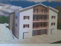 Foto Porzione Villa in Vendita, 6 Locali, 320 mq, Macerata