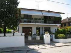 Foto Porzione Villa in Vendita, pi di 6 Locali, 105 mq, Udine